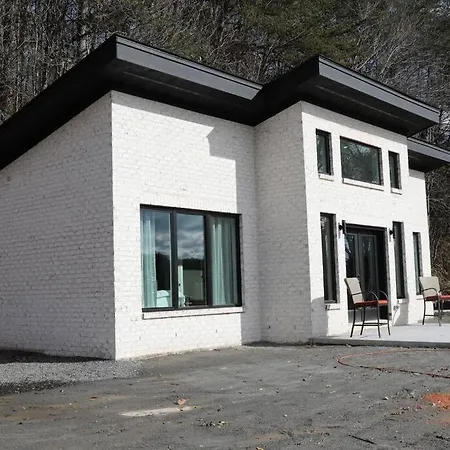 Golf Views Mount Airy Villa Exterior photo