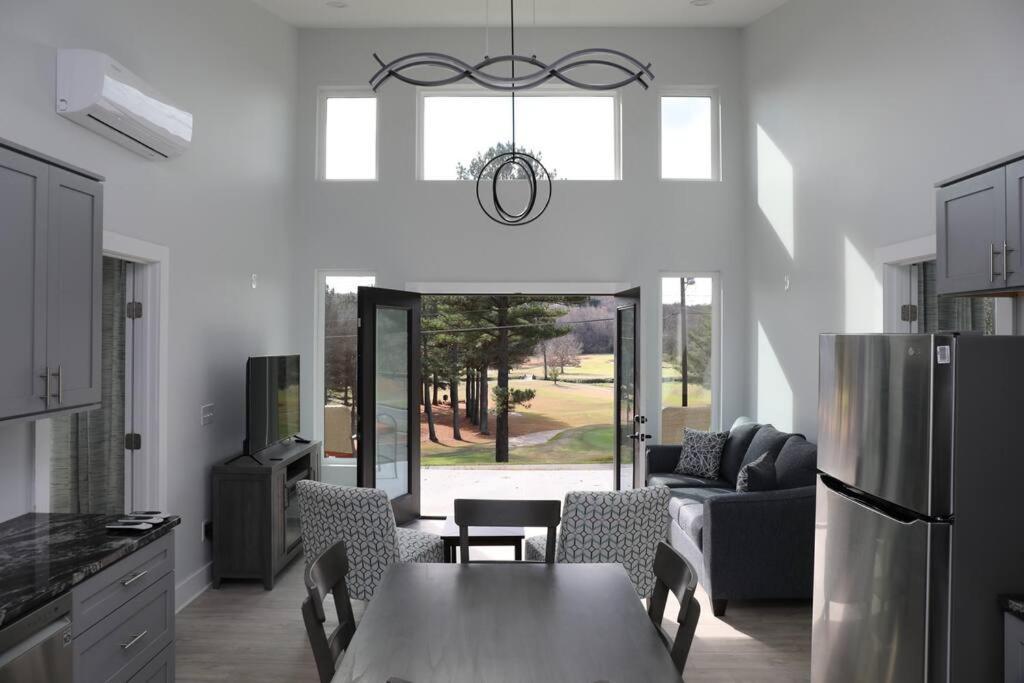 Holiday home Golf Views Mount Airy