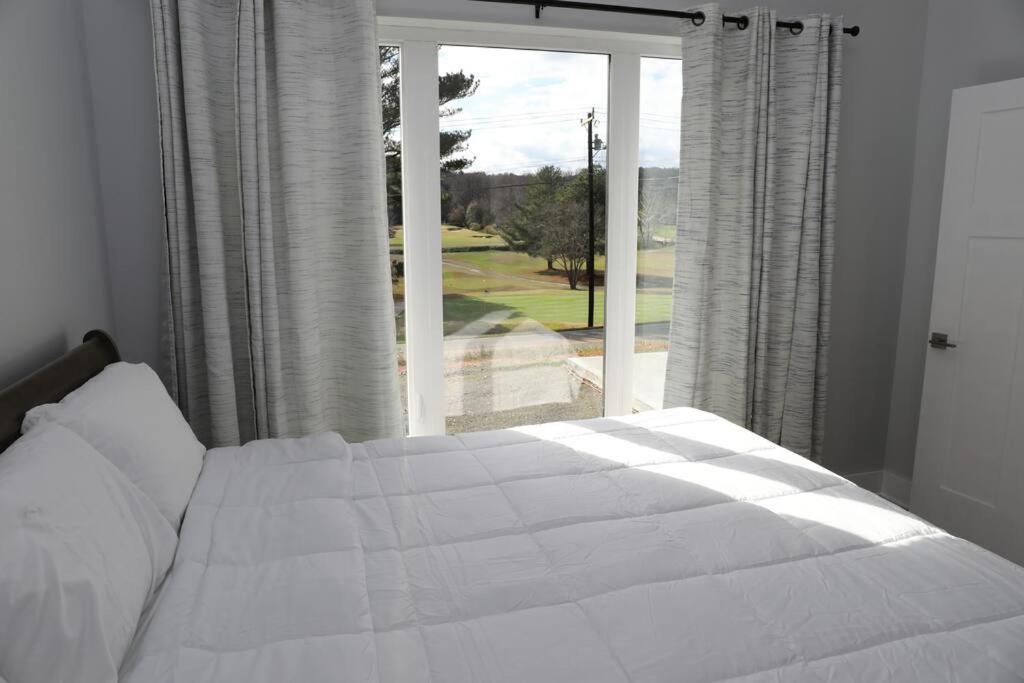 Holiday home Golf Views *